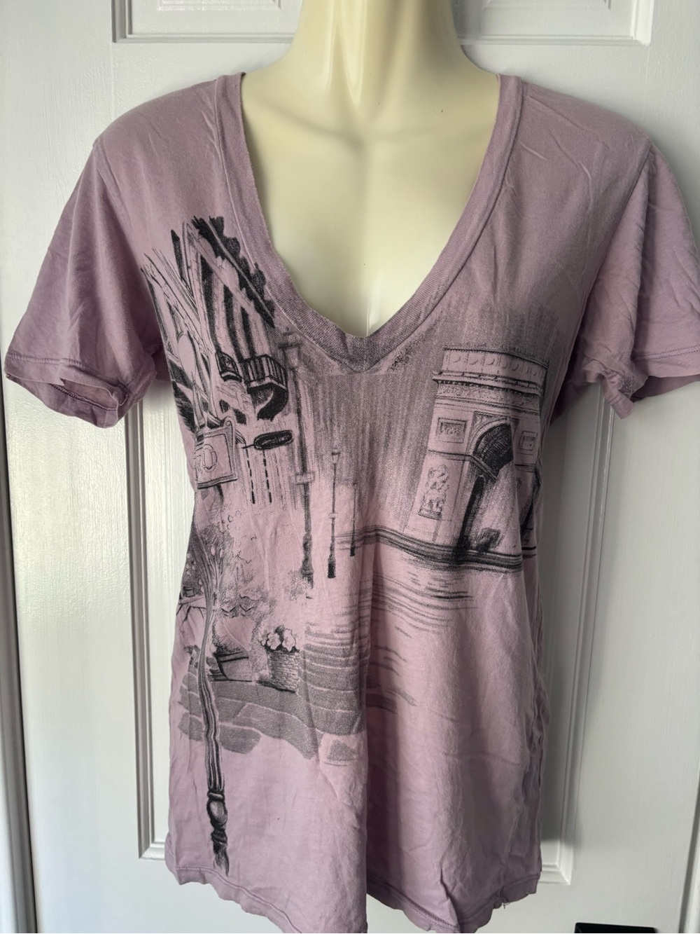 Vintage Truly Madly Deeply Dusty Mauve V-Neck Paris Graphic Tee, size S